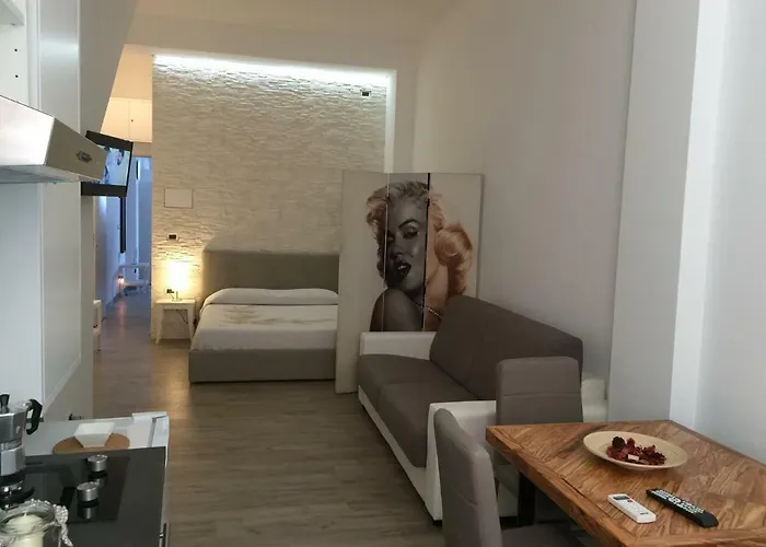 Taormina Holidays * Giardini-Naxos