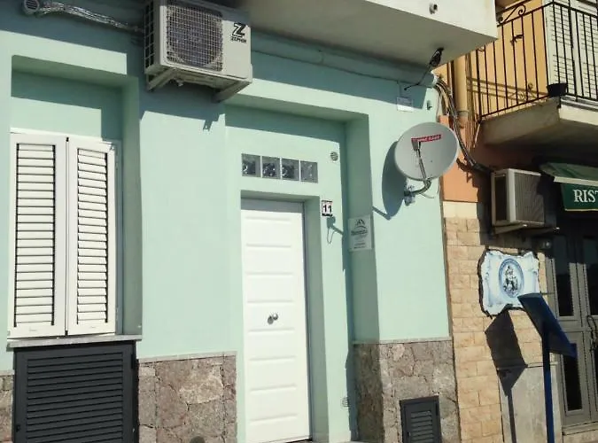 Taormina Holidays Apartamento *