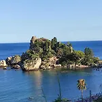Taormina Holidays Apartment *