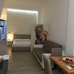 Taormina Holidays * 贾迪尼-纳克索斯