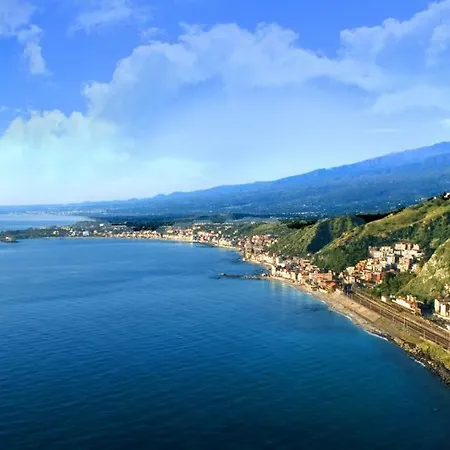 Taormina Holidays 지아르디니낙소스